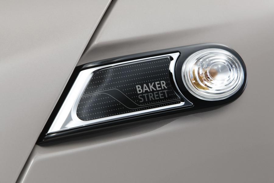  Mini Cooper Baker Street 2012 года  (фото 8 из 15)